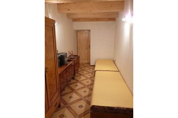 Slovacia Chata Špania Dolina, Exteriorul